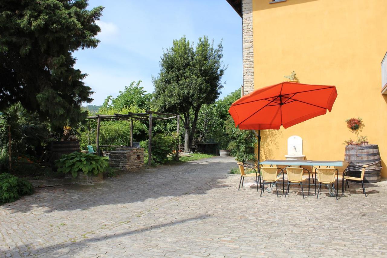 Agriturismo La Rovere Cossano Belbo Exterior foto